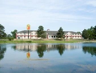 Hotel Super 8 By Wyndham Omaha Eppley Airport/carter 3*