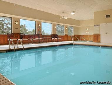 Hotel Super 8 By Wyndham Omaha Eppley Airport/carter Carter Lake