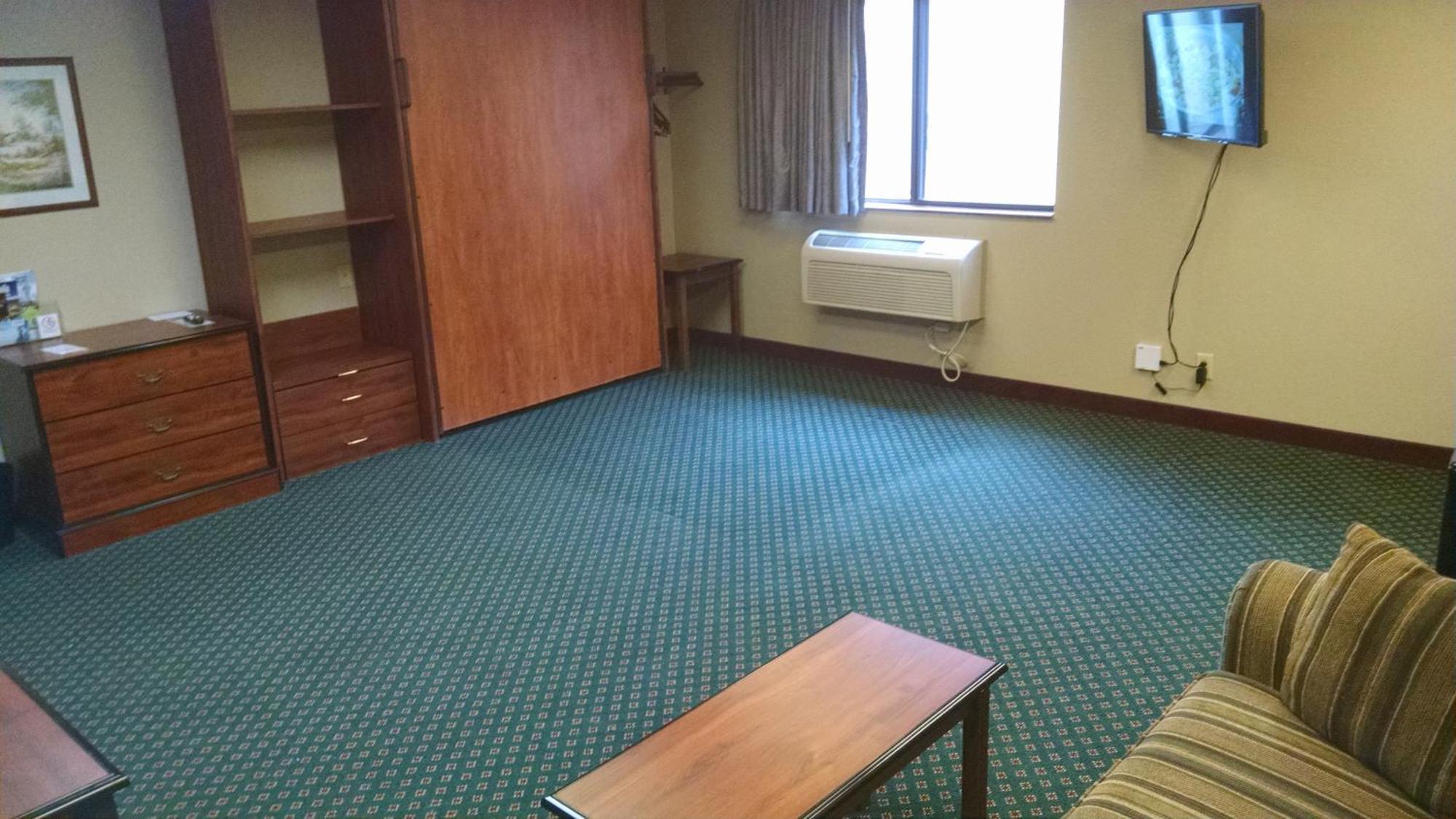 Super 8 By Wyndham Omaha Eppley Airport/carter 3* Carter Lake