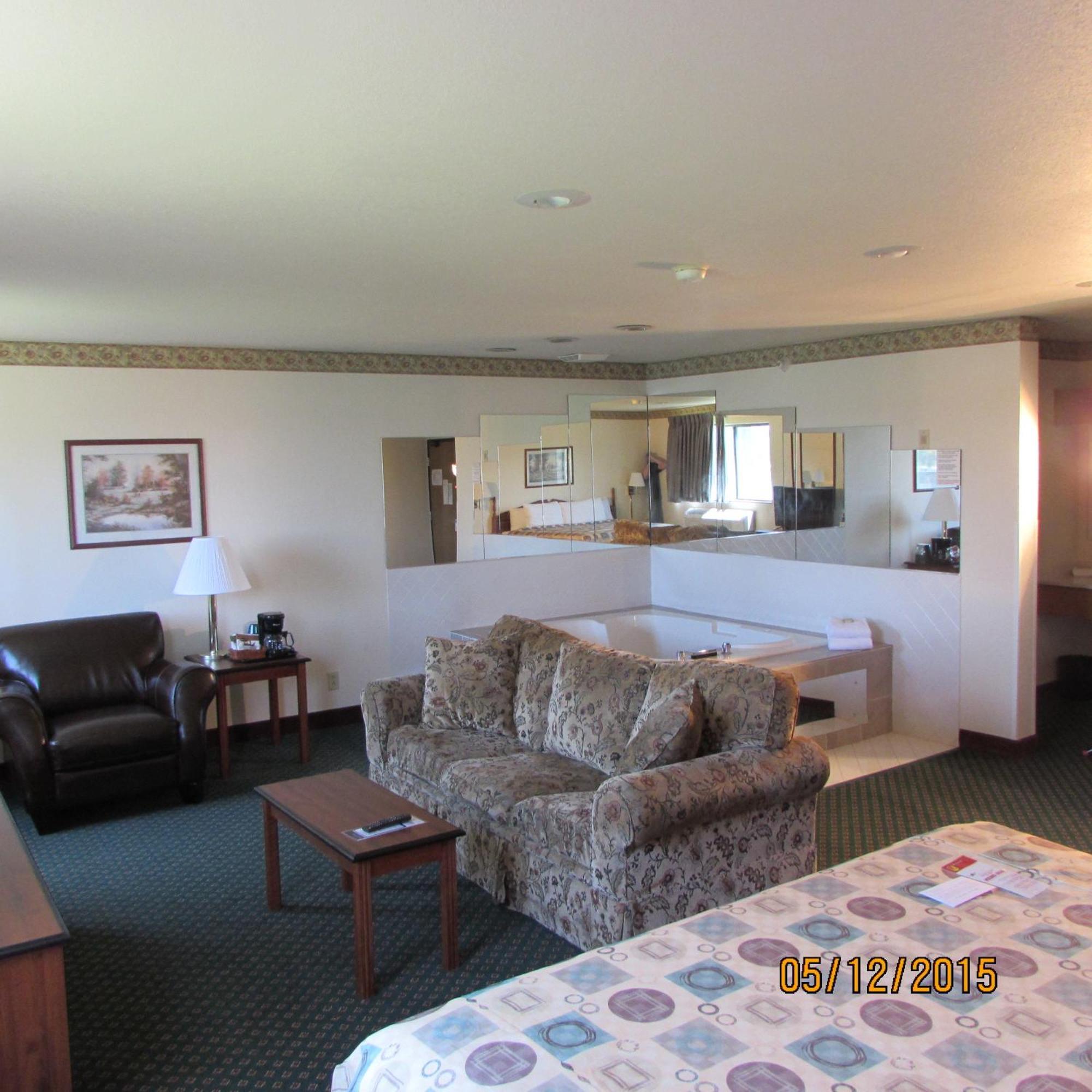 Hotel Super 8 By Wyndham Omaha Eppley Airport/carter