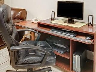 Hotel Super 8 By Wyndham Omaha Eppley Airport/carter 3*