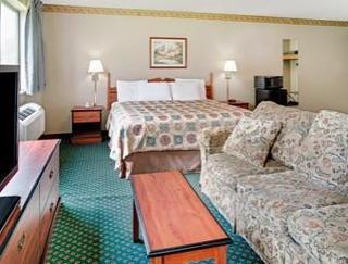Hotel Super 8 By Wyndham Omaha Eppley Airport/carter Carter Lake