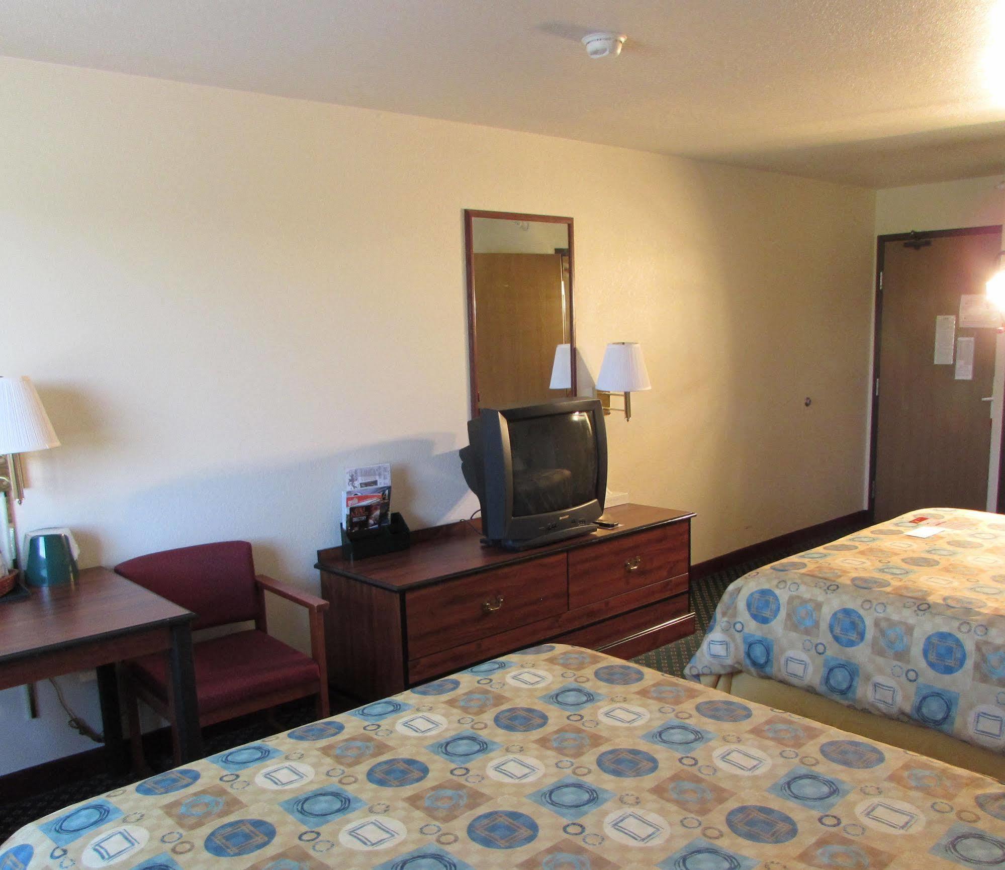 Hotel Super 8 By Wyndham Omaha Eppley Airport/carter Carter Lake